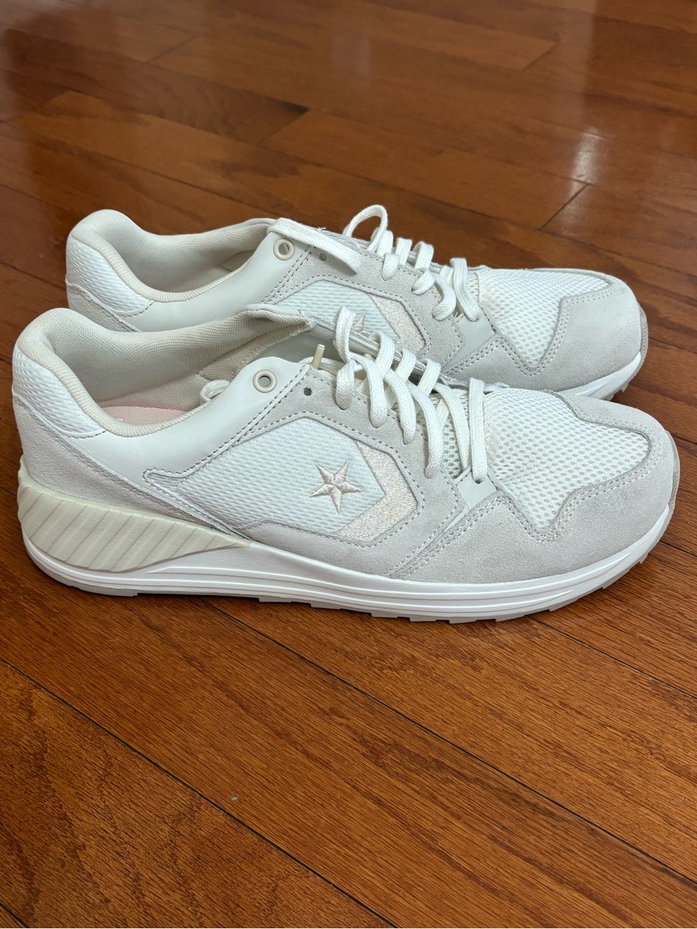 Converse Cream Low-Top Sneakers with Subtle Branding A13462C